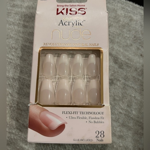 Kiss Acrylic Gel Press on Nails Bundle, short, medium & long artificial nails - Picture 3 of 7